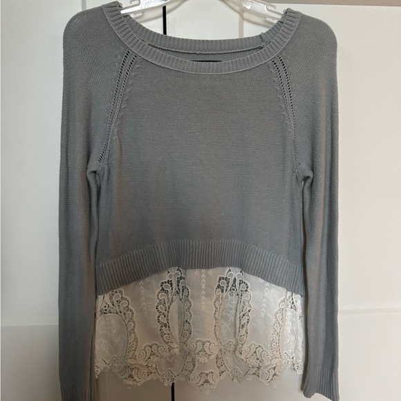 Sweater - Picture 1 of 3